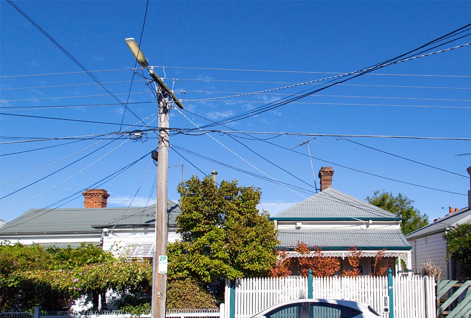 Energy Safe Victoria urges industry to take care around power lines following rise in 2022 incidents